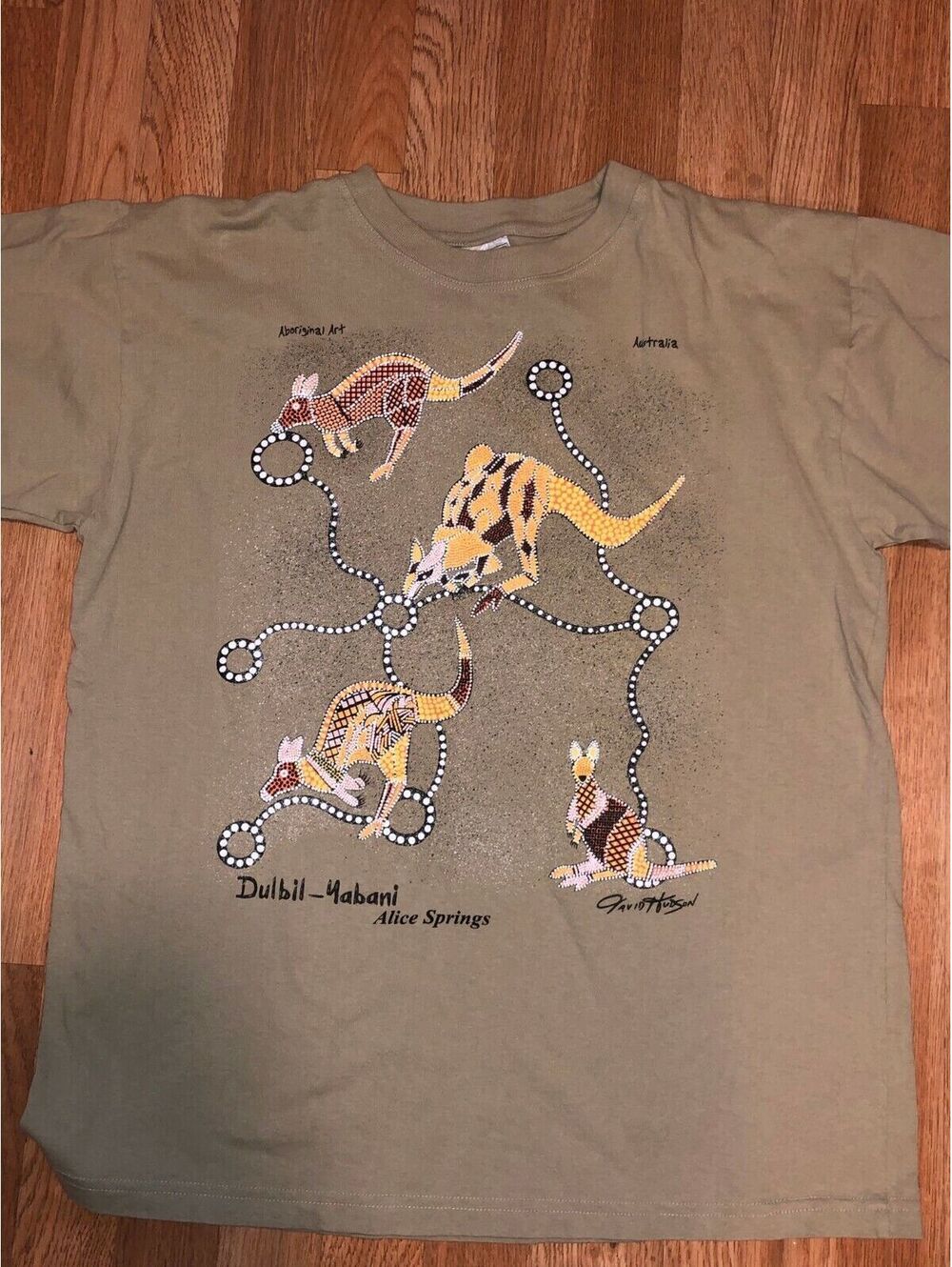 Vtg Gooses T-shirt L Rust Brown Kangaroos Authentic Aboriginal Art Graphic